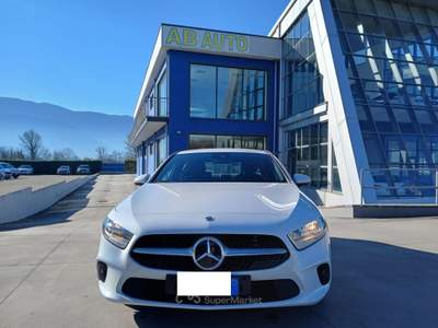 Mercedes-Benz Classe A Mercedes-Benz A 180 A 180 d Business auto PROMO FINANZIAMENTO Bianco usata SAN MARTINO VALLE CAUDINA