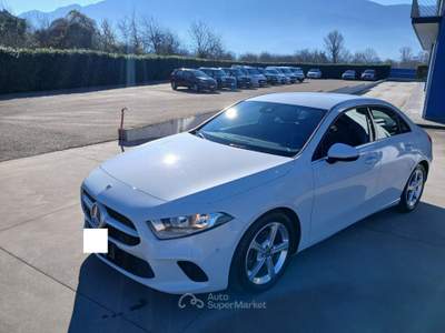 Mercedes-Benz Classe A Mercedes-Benz A 180 A 180 d Business auto PROMO FINANZIAMENTO Bianco usata SAN MARTINO VALLE CAUDINA