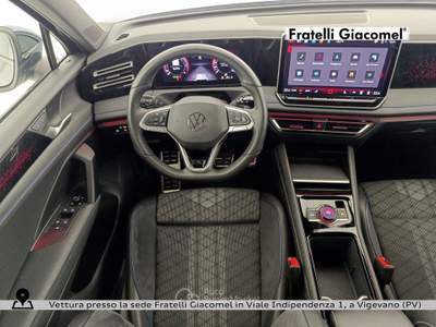 Volkswagen Tiguan 2.0 tdi r-line 150cv dsg Blu/Azzurro usata Vigevano