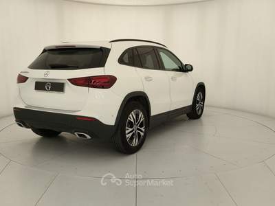 Mercedes-Benz GLA Gla 200 d progressive advanced plus auto Bianco usata Livorno
