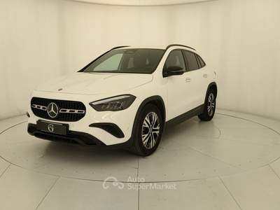 Mercedes-Benz GLA Gla 200 d progressive advanced plus auto Bianco usata Livorno