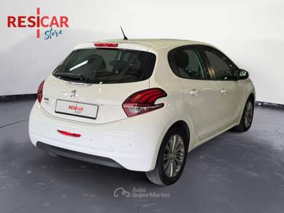Peugeot 208 208 5p 1.2 puretech active 82cv idonea neopatentato Bianco usata Alessandria