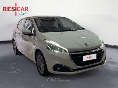 Peugeot 208 208 5p 1.2 puretech active 82cv idonea neopatentato Bianco usata Alessandria