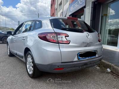 Renault Mégane Mégane 1.5 dCi 110CV SporTour Attractive Argento usata RENDE