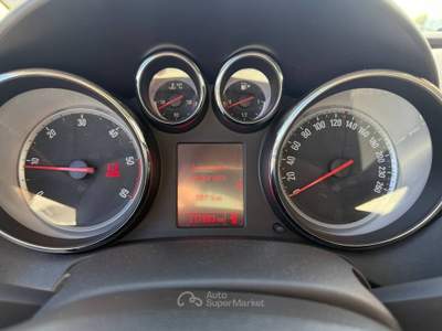 Opel Astra Astra 1.7 CDTI 110CV 5 porte Cosmo Argento usata RENDE