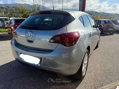 Opel Astra Astra 1.7 CDTI 110CV 5 porte Cosmo Argento usata RENDE