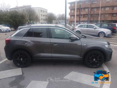 Volkswagen T-Roc 2.0 tdi R-Line 150cv dsg Grigio usata ferrara