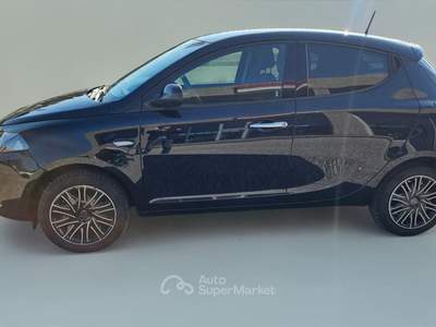 Lancia Ypsilon 1.0 FireFly 5 porte S&S Hybrid Ecochic Gold Nero usata Cassacco