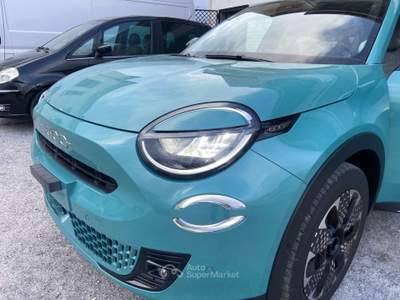 Fiat 600 Fiat 600 Hybrid 110cv La Prima Nuova Verde usata Montesarchio