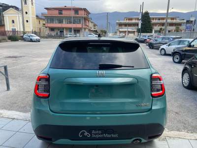 Fiat 600 Fiat 600 Hybrid 110cv La Prima Nuova Verde usata Montesarchio
