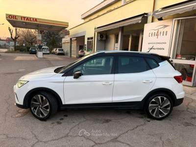 Seat Arona 1.0 ecotsi FR Excelence 95cv NEOPATENTATI ! APPLE CAR PLAY Bianco usata Crevalcore