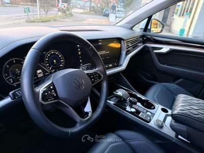 Volkswagen Touareg 3.0 V6 tdi Elegance 231cv AUTO, CARPLAY 1 proprietario! LUCI AMBIENT! Bianco usata Crevalcore