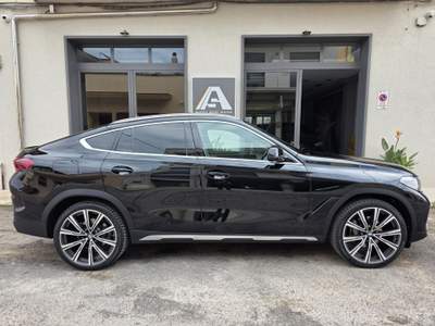 BMW X6 3.0 D X-Drive 48V X-Line+Cerchi 22+Tetto+Luci Ambiente... Nero usata Sava