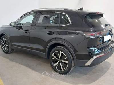 Volkswagen Tiguan 2.0 TDI 193 CV DSG 4MOTION Elegance Nero usata Rivignano Teor
