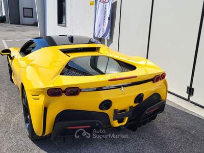Ferrari SF90 330 km | VAT | Giallo Modena | EU Car Giallo usata Treviso