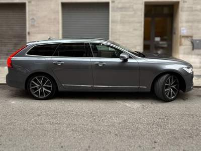 Volvo V90 *MANUTENZIONE VOLVO* Grigio usata Bari