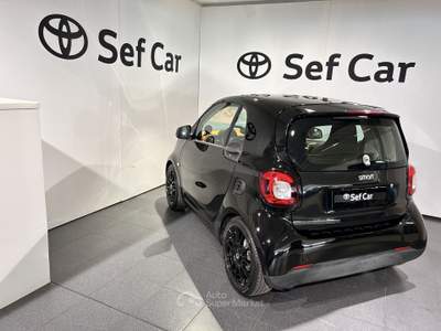 Smart ForTwo 0.9  90cv TURBO passion twinamic Nero usata Milano