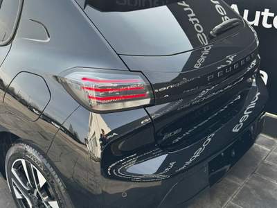 Peugeot 208 Allure PureTech 100 S/S #senspark Nero usata Spinea