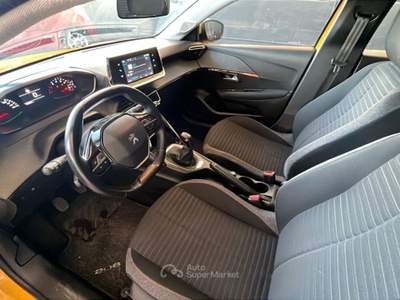 Peugeot 208 208 Active Pack PureTech 75 S/S Giallo usata Pordenone