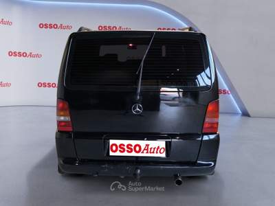 Mercedes-Benz Vito 220 CDI 122 HP 7 POSTI AUTOMATICO Nero usata Udine
