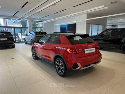 Audi A1 1.0 95cv All street Business S tronic Rosso usata Forlì