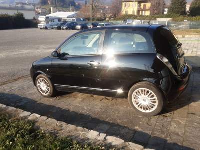 Lancia Ypsilon ADATTA X NEOPATENTATI Nero usata PALAZZAGO