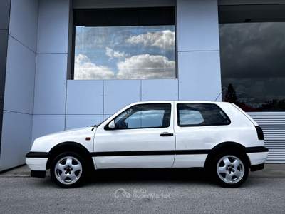 Volkswagen Golf Golf 2.0 16V cat 3 porte GTI Bianco usata Borgo San Dalmazzo