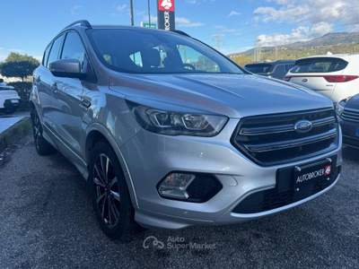 Ford Kuga Kuga 2.0 TDCI 120 CV S&S 2WD ST-Line Argento usata RENDE
