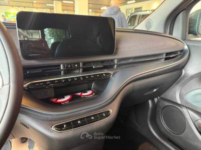 Fiat 500 500e Berlina 42 kWh Giorgio Armani Verde usata RENDE