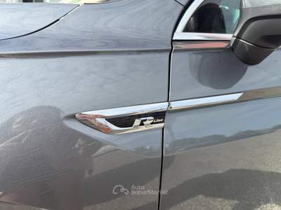 Volkswagen Tiguan Tiguan 1.6 TDI SCR Sport BlueMotion Technology Grigio usata RENDE