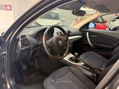BMW Serie 1 118d 118d cat 5 porte Futura DPF Marrone usata RENDE