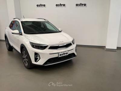 Kia Stonic 1.0 t-gdi mhev Style 100cv mt Bianco usata Arona