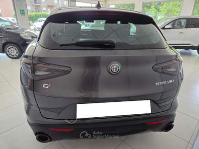 Alfa Romeo Stelvio in ottimo stato usata Cento