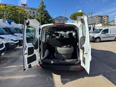 Ford Altro TRANSIT CONNECT  1.5  E6 5 POSTI Bianco usata Pontecagnano Faiano