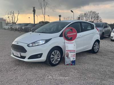Ford Fiesta 5 porte Titanium Bianco usata Sant'Anastasia