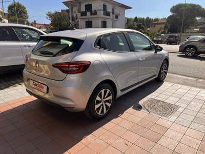 Renault Clio 5 porte Equilibre Argento usata Teano