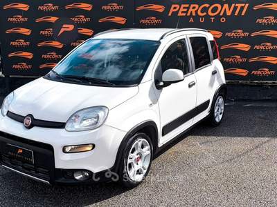 Fiat Panda 1.0 HYBRID CITY LIFE CAMERA DAB CLIMATRONIC BLUET Bianco usata Roma