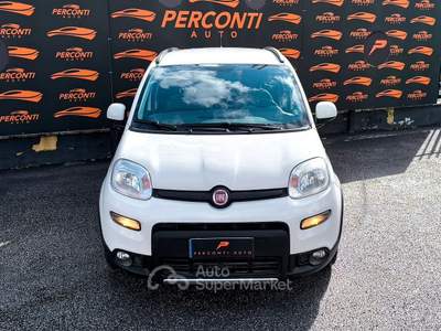 Fiat Panda 1.0 HYBRID CITY LIFE CAMERA DAB CLIMATRONIC BLUET Bianco usata Roma