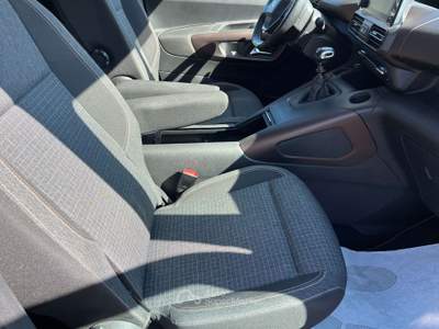 Peugeot Rifter Rifter 1.5 bluehdi GT s usata Buja