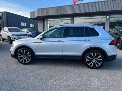 Volkswagen Tiguan Tiguan  2.0 tdi Life 150cv dsg Argento usata Buja