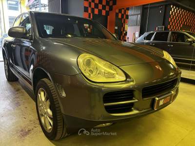 Porsche Cayenne Cayenne I 2004 3.2 TIPTRONIC PELLE AUT. TETTO Argento usata Sesto San Giovanni