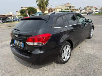 Chevrolet Cruze STATION WAGON 1.7D 131CV Nero usata giugliano in campania