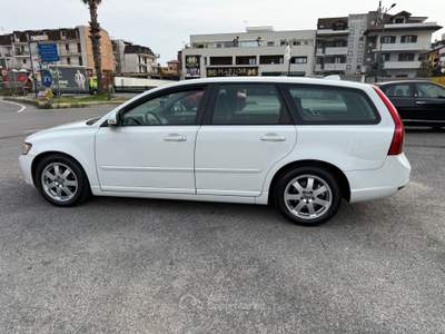 Volvo V50 D2 STATION WAGON 1.6DIESEL 115CV Bianco usata giugliano in campania