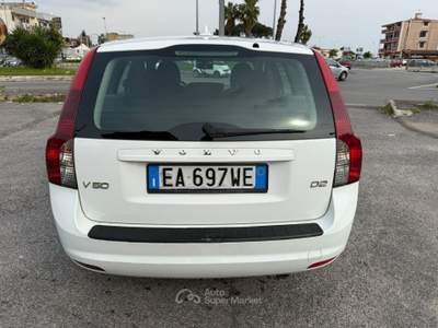 Volvo V50 D2 STATION WAGON 1.6DIESEL 115CV Bianco usata giugliano in campania