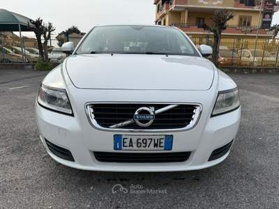 Volvo V50 D2 STATION WAGON 1.6DIESEL 115CV Bianco usata giugliano in campania