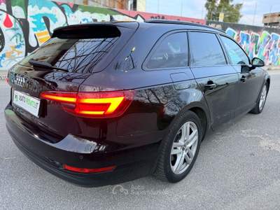 Audi A4 150cv TETTO Gancio Traino STRAFULL Nero usata Roma