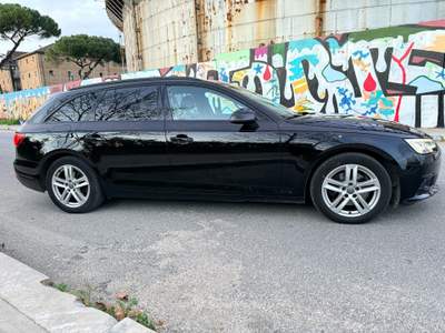 Audi A4 150cv TETTO Gancio Traino STRAFULL Nero usata Roma
