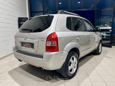 Hyundai Tucson 2.0 CRDi VGT Dynamic *NEOPATENTATI*UNIPRO* Argento usata Cassina de' Pecchi