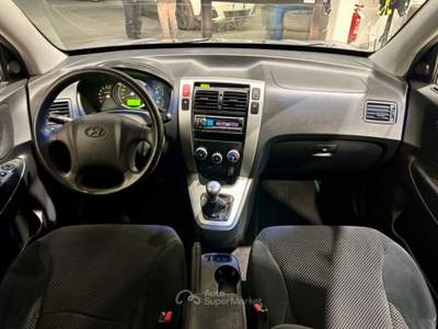 Hyundai Tucson 2.0 CRDi VGT Dynamic *NEOPATENTATI*UNIPRO* Argento usata Cassina de' Pecchi