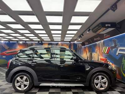 MINI Cooper Countryman 1.5 Hype ALL4 (835) Nero usata Calenzano